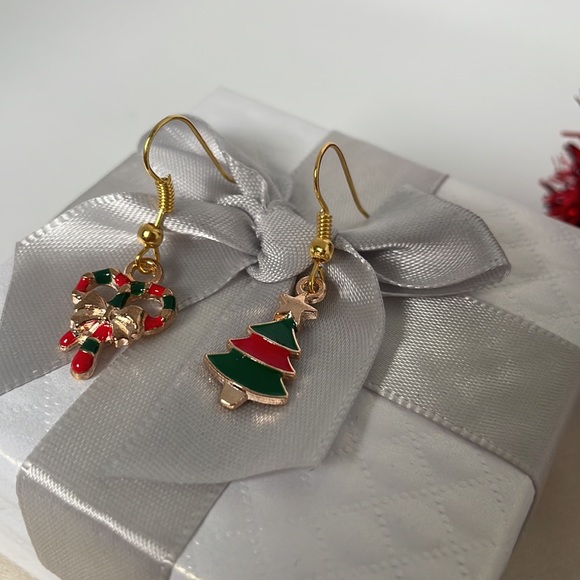 Christmas Earrings - Picture 2 of 4